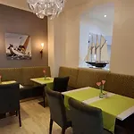 Sylthotel Raffelhueschen Garni 4*
