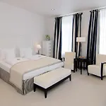 Sylthotel Raffelhueschen Garni 4*