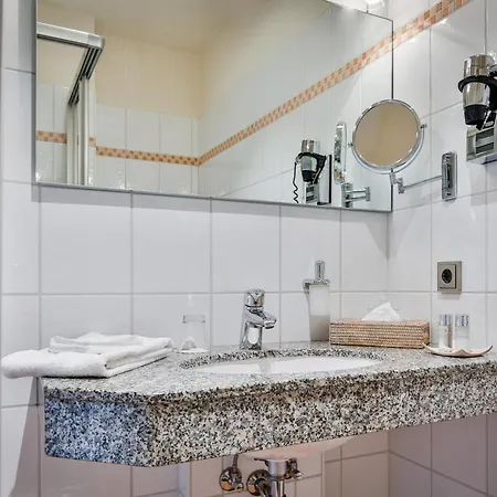 Sylthotel Raffelhueschen Garni Βέστερλαντ