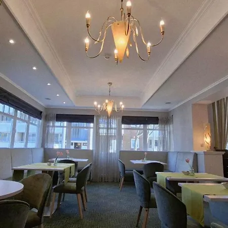 Ξενοδοχείο Sylthotel Raffelhueschen Garni Βέστερλαντ