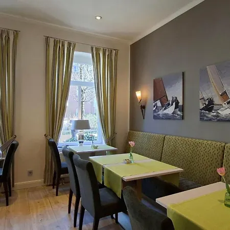 Hotel Sylthotel Raffelhueschen Garni