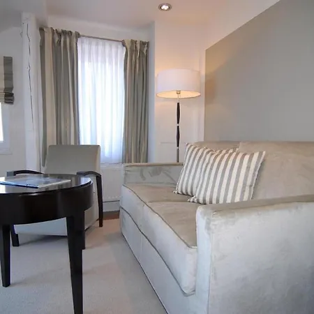Sylthotel Raffelhueschen Garni 4*