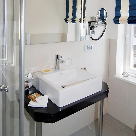 Sylthotel Raffelhueschen Garni