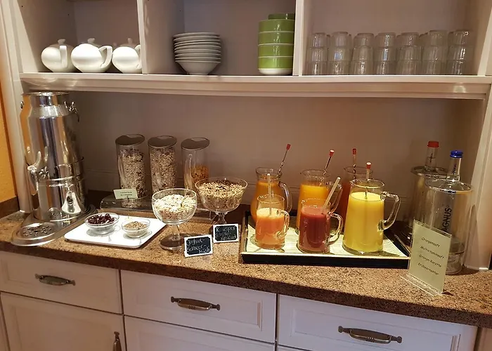 מלון Sylthotel Raffelhueschen Garni 4*